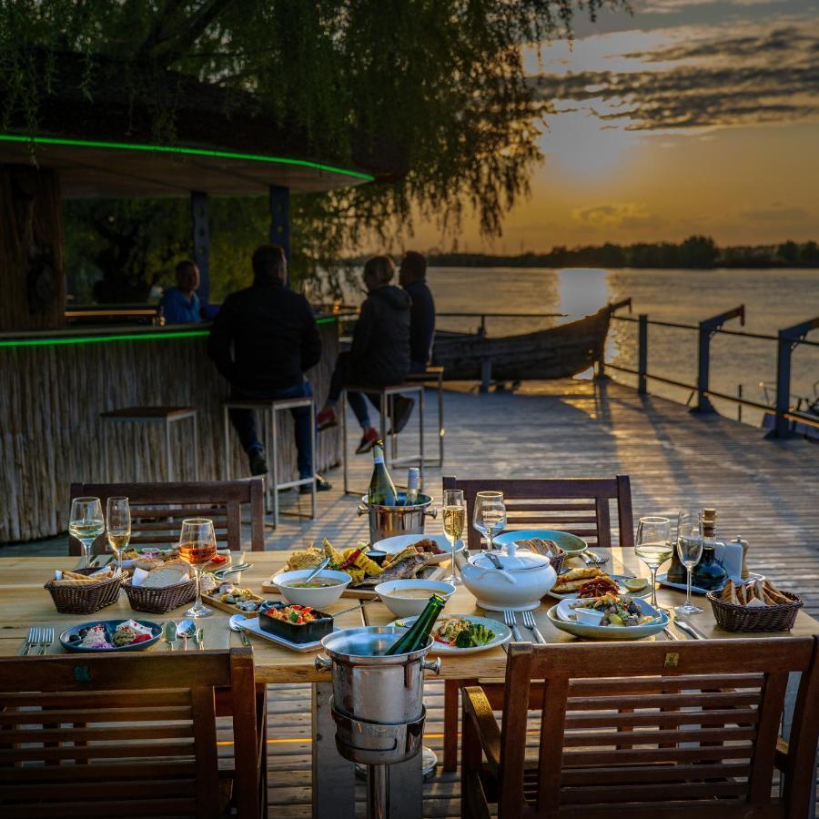 Delta Boutique & Carmen Silva Resort Crisan  Exteriör bild